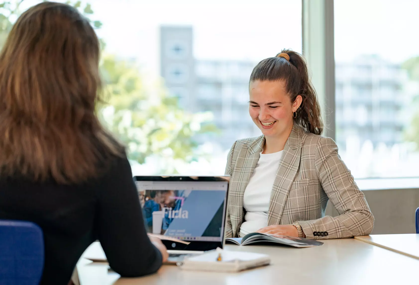 Consulent commerciële arbeidsbemiddeling