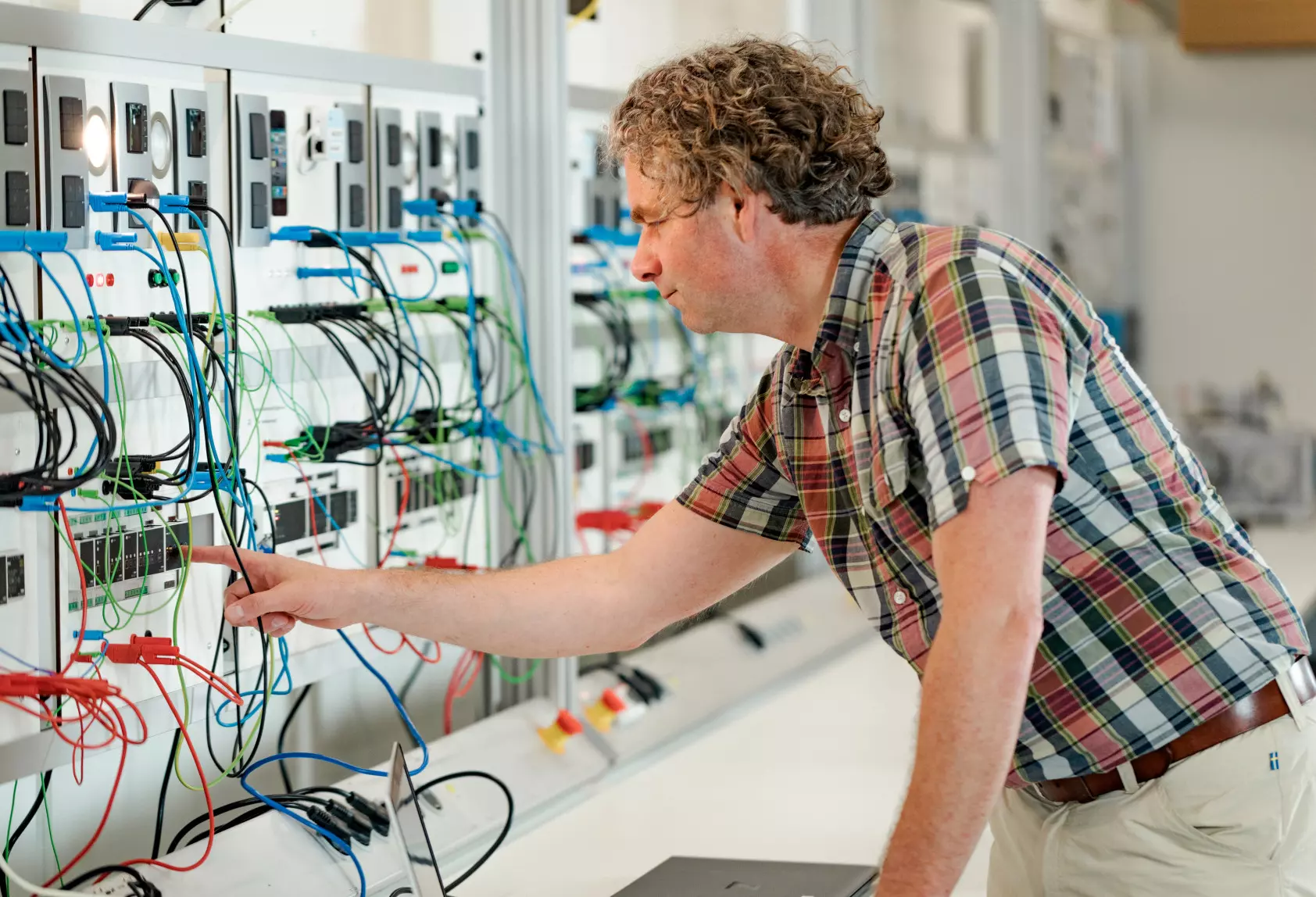 Technicus service en onderhoud elektrotechniek en instrumentatie mbo 4
