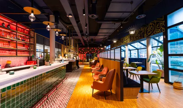 Restaurant LEF in Firda locatie Leeuwarden, Julianalaan