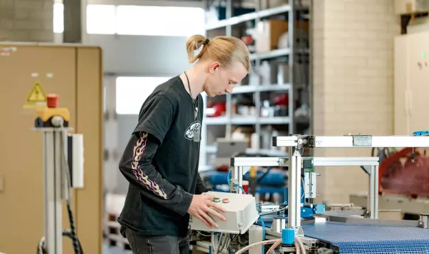 Eerste monteur service en onderhoud elektrotechniek en instrumentatie