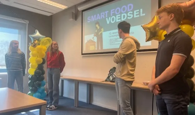 Studenten Firda Heerenveen bedenken dé app om voedselverspilling tegen te gaan