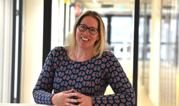 Nieuwe practor Frysk brengt graag taal studenten en werkveld samen