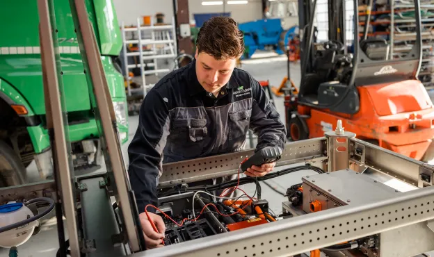Student Technicus engineering – Specialist mobiele techniek meet apparatuur uit bij Firda Heerenveen