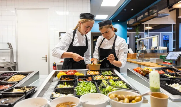 1e medewerker fastservice