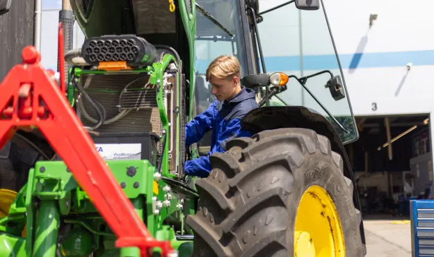 Docent Mobiele Werktuigen