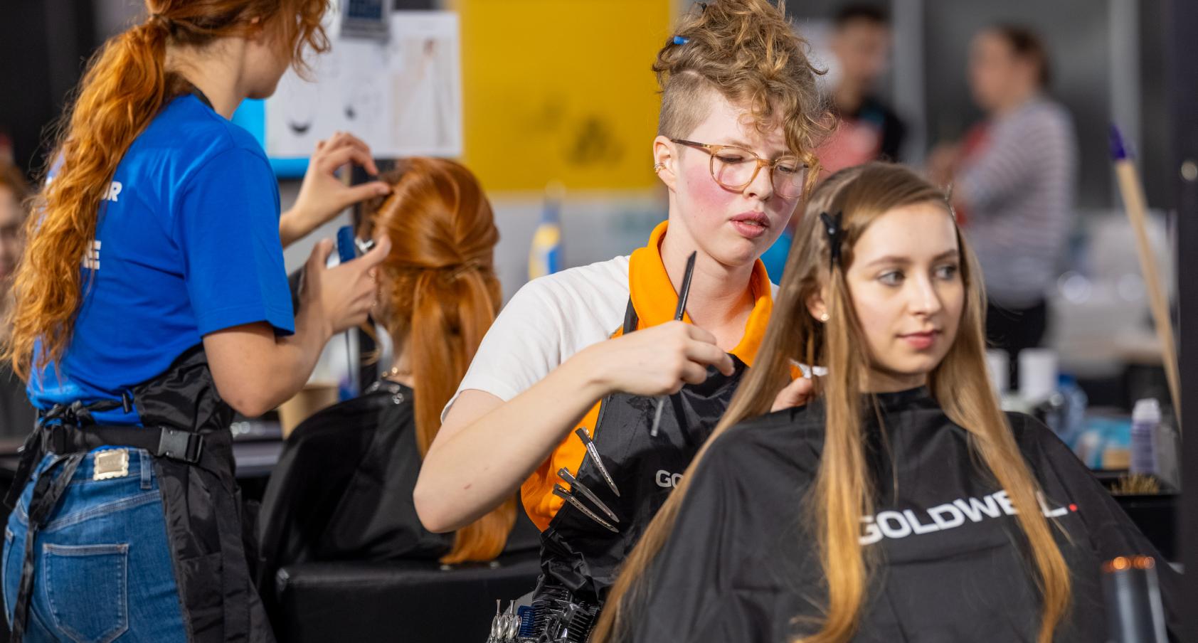 Firda-studente Syta presteert prima bij Euroskills voor kappers