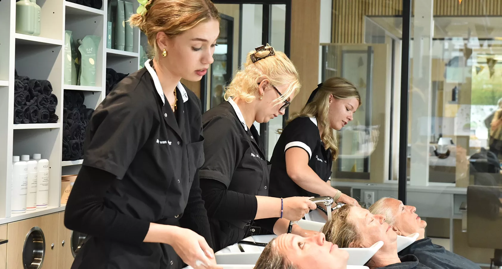 De opening van de nieuwe Salon van Firda in Leeuwarden